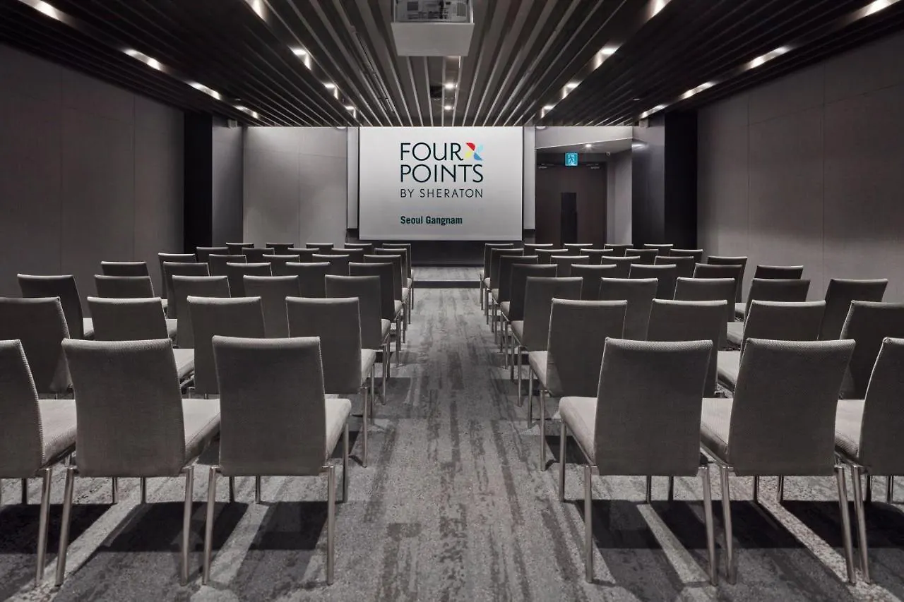 Four Points By Sheraton Seoul Gangnam 4*,
